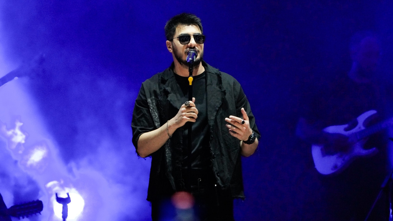 Semicenk'ten kötü hHaber: Apar topar hastaneye kaldırıldı