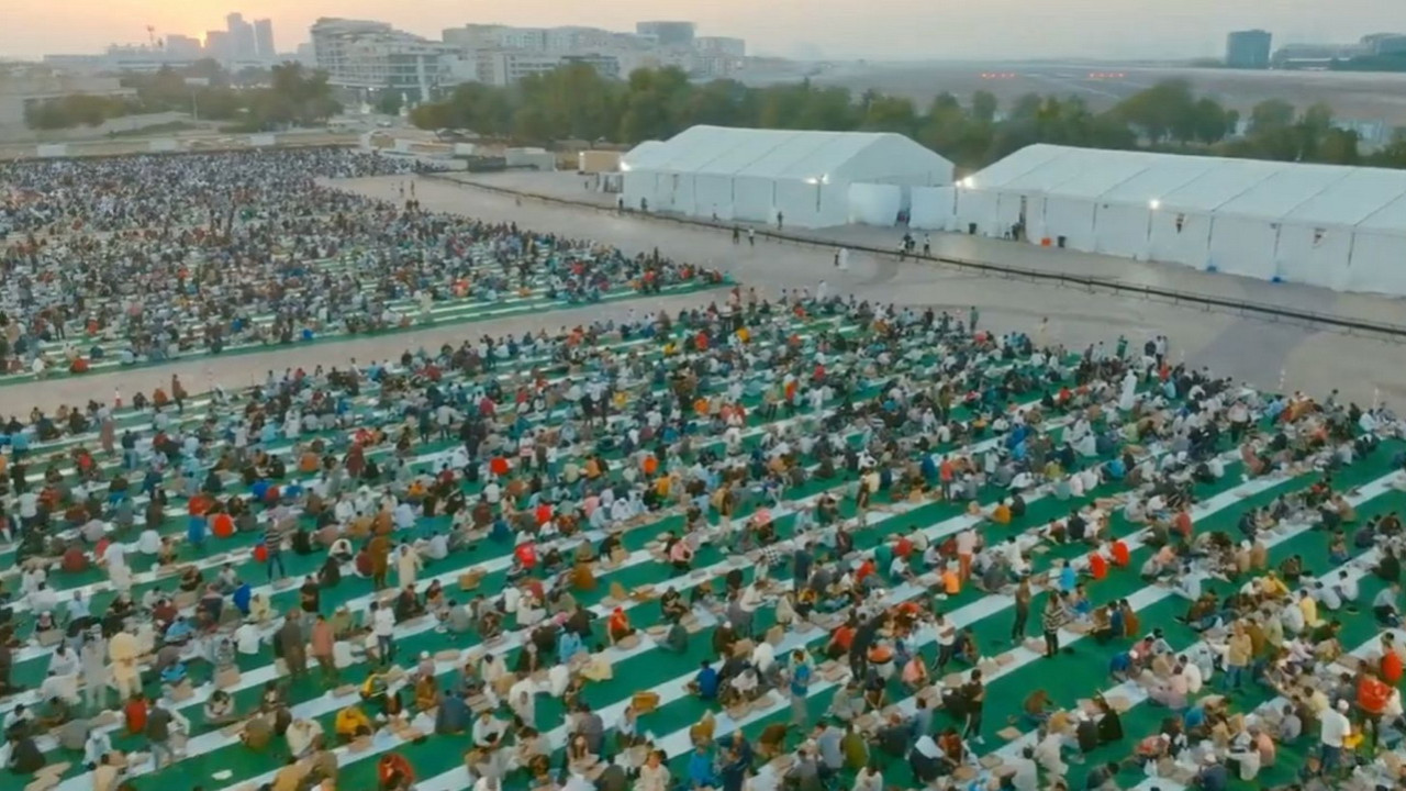 Milyonlarca İftar Sofrasıyla Şeyh Zayed’in Mirası Yaşatılıyor