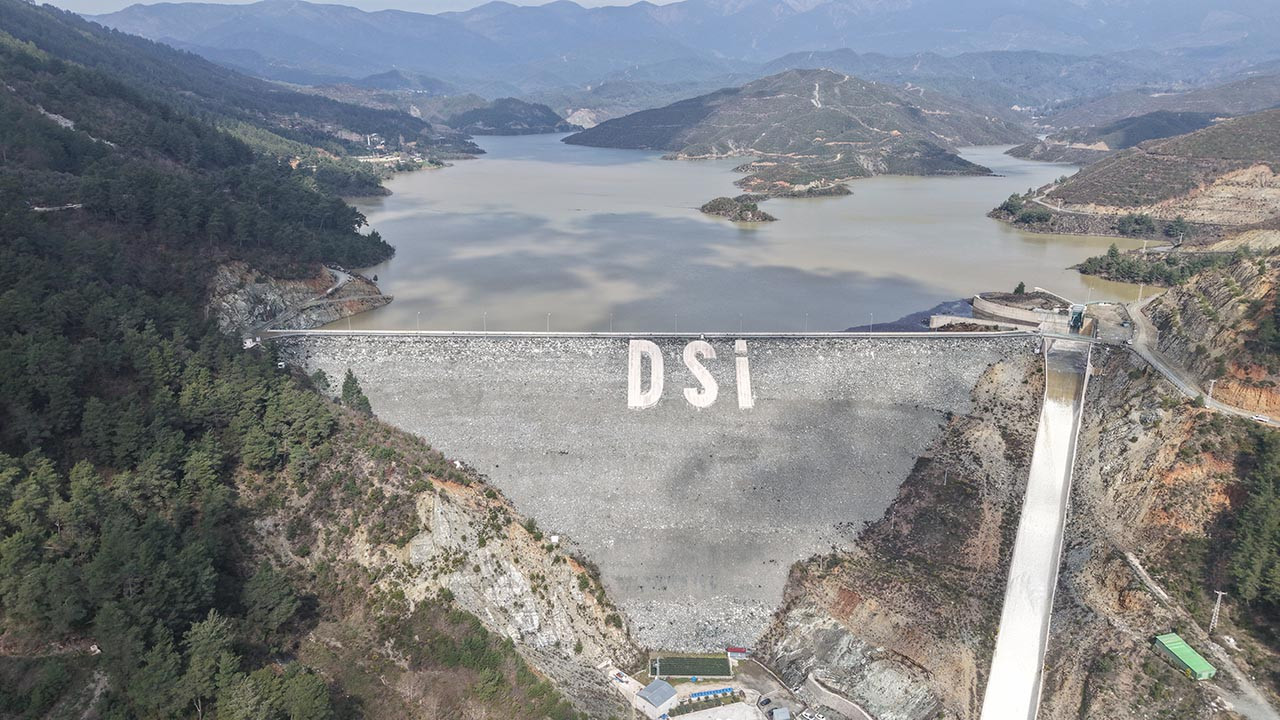 Yazın dibi görünen barajdan sevindiren haber: Yüzde 100 doldu!