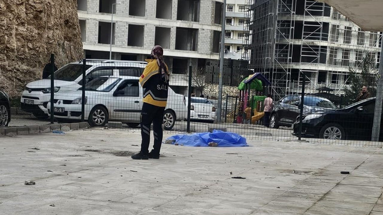 Yine bir genç kız yine şüpheli ölüm! 10'uncu kattan düştü