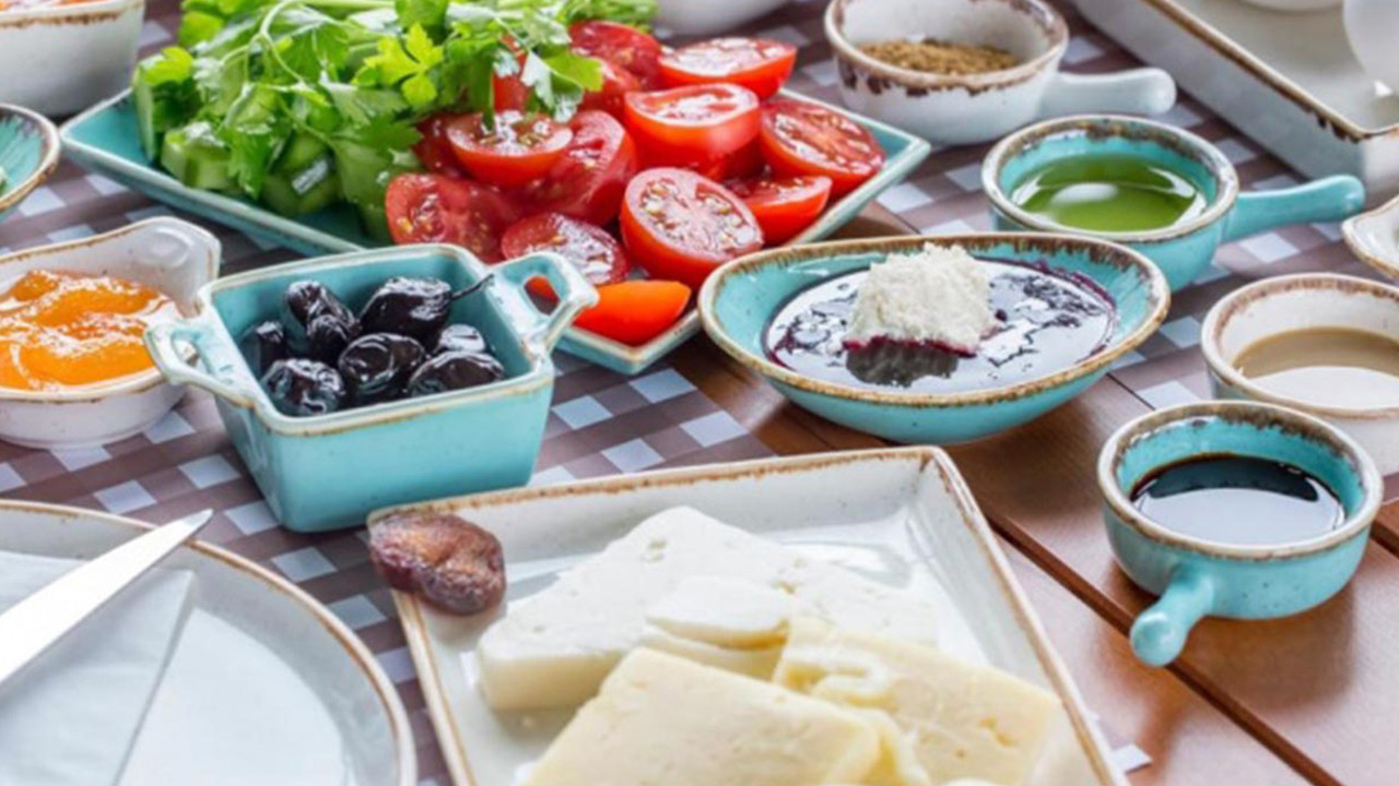 Sağlık Bakanlığı uyardı: Bayramda bu gıdalardan uzak durun!