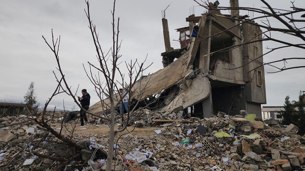 İsrail, Lübnan'ı vurmaya devam ediyor: Can kaybı 1000'i aştı