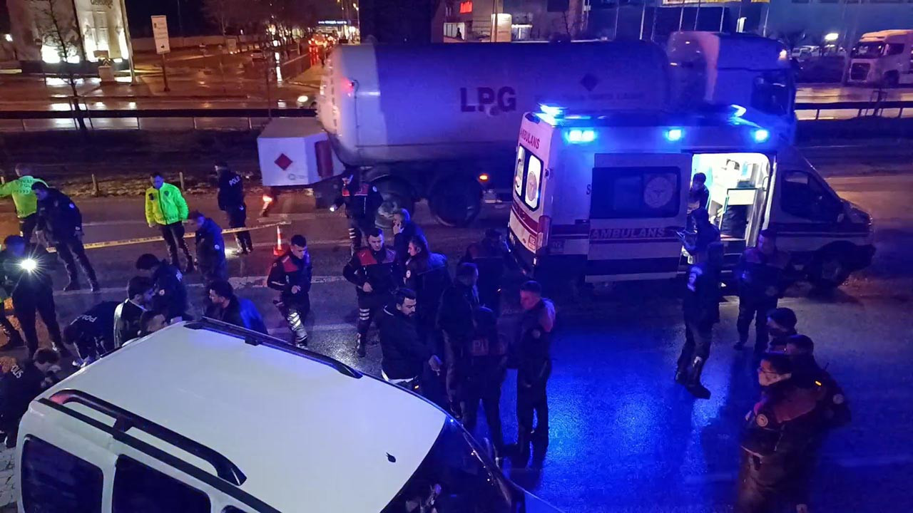 Bursa'da polisin gözü önünde kadın cinayeti! Saldırgan vurularak yakalandı