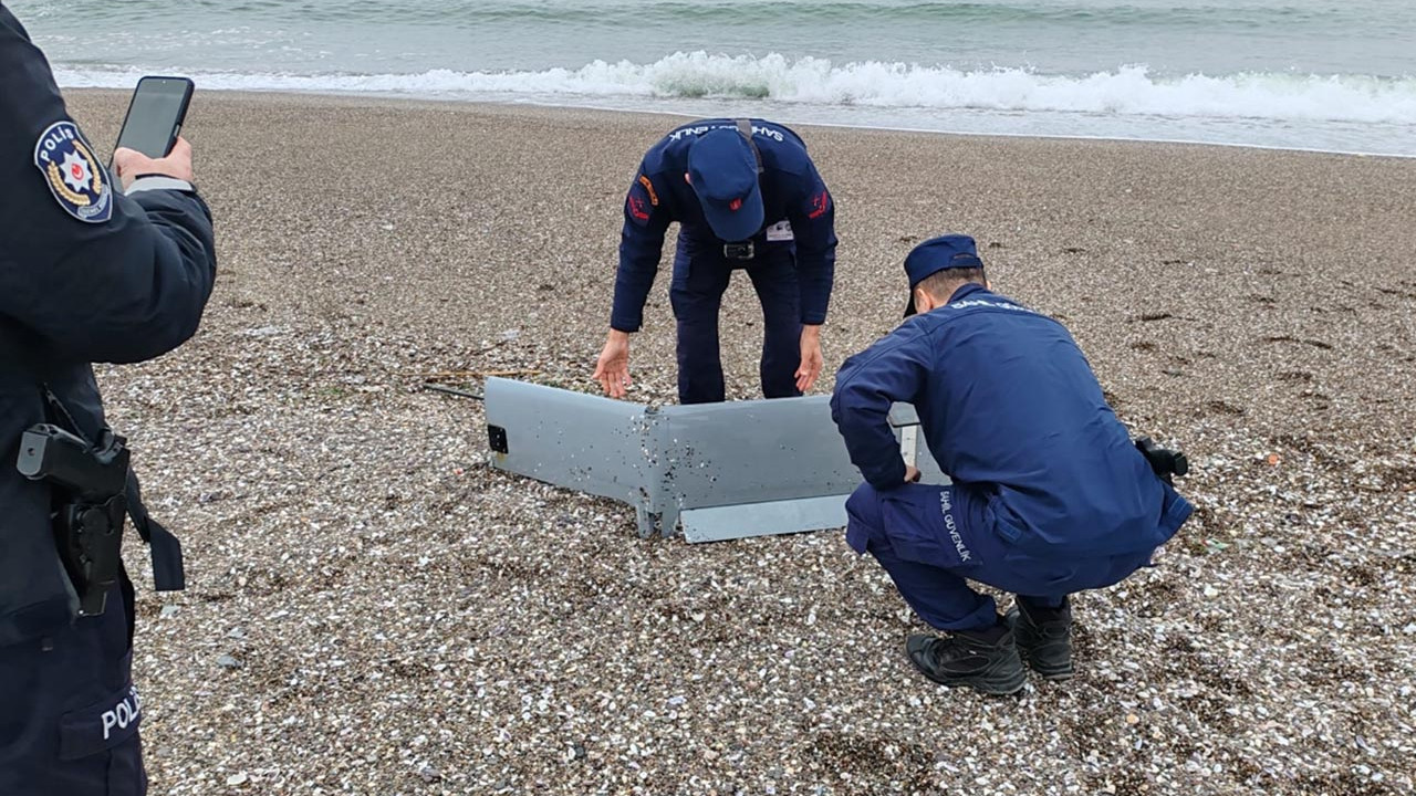 Dün Ordu, bugün Sakarya! Deniz kıyısında İHA parçaları bulundu