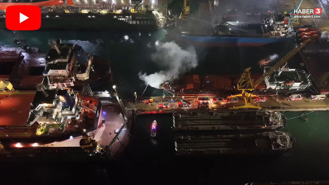 İstanbul'da 120 metrelik yük gemisi alevler içinde kaldı! Mürettebat tahliye edildi