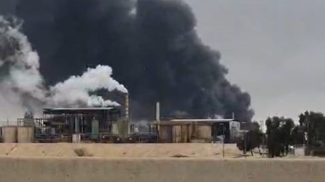 İran, İsrail'de sanayi bölgesini vurdu