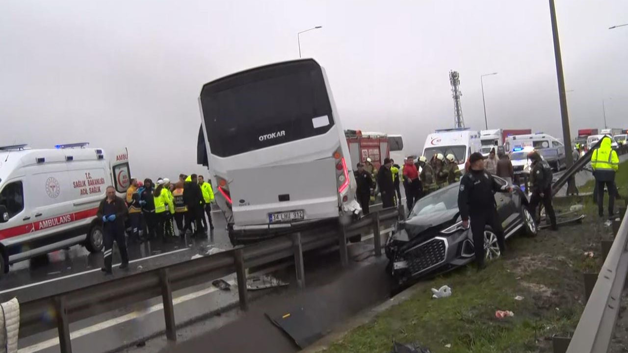 İstanbul'da zincirleme kaza: 1 polis şehit oldu, çok sayıda yaralı var