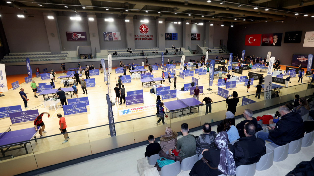 Küçükçekmece'de 2. Geleneksel Açık Masa Tenisi Turnuvası düzenlendi