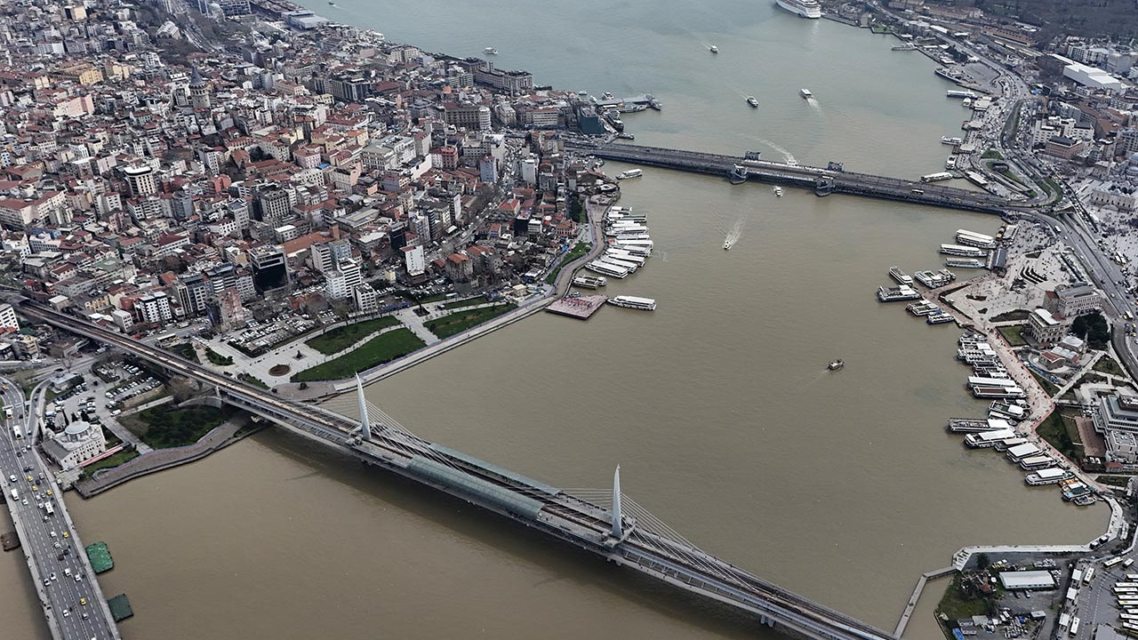 İstanbul'dan Hindistan'ı aratmayan görüntüler!