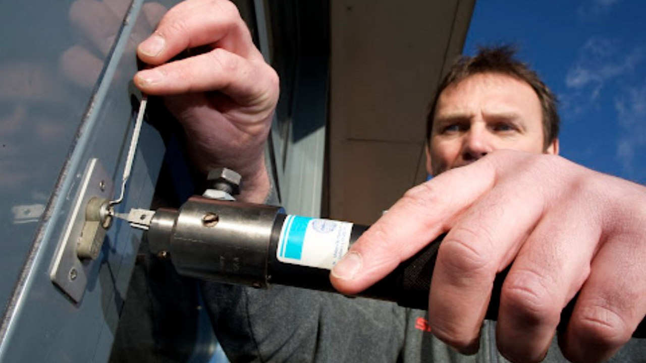 Kartal Çilingir Hizmeti İle Kapıda Kalmaya Son Verin