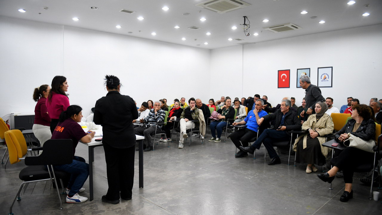 Muratpaşa ASSİM’den derneklere ofis tahsisi