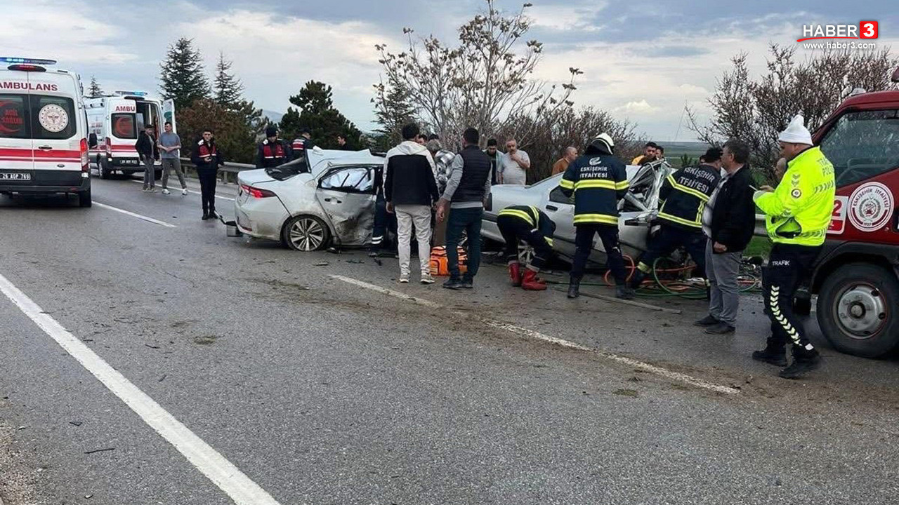 Otoyol savaş yerine döndü... Bariyeri aşıp karşı şeride uçtu; 4 ölü, 2 de yaralı var!