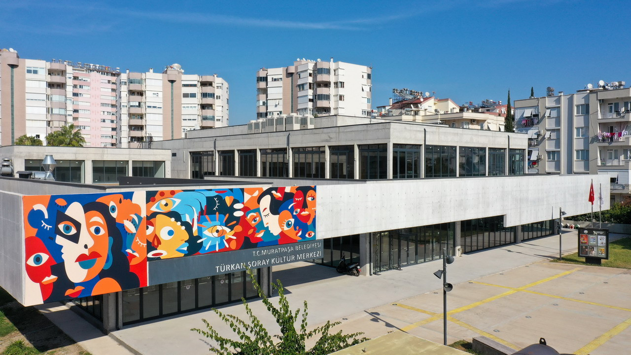 Muratpaşa’dan şiir dinletisi