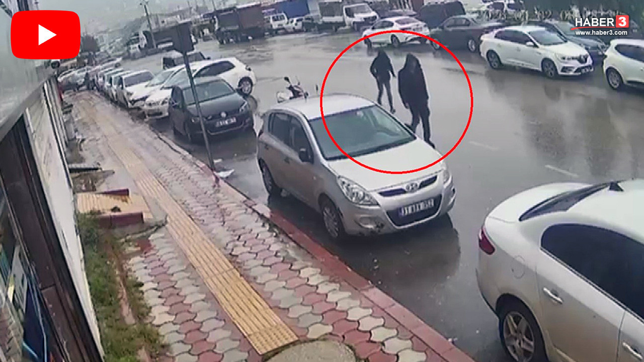 Kuyumcu ile kapkaççının kovalamacası kamerada... Kapkaççıyı metrelerce kovaladı!