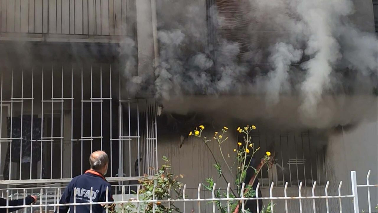 Apartman dairesinde facia: Engelli genç öldü, annesi ağır yaralandı