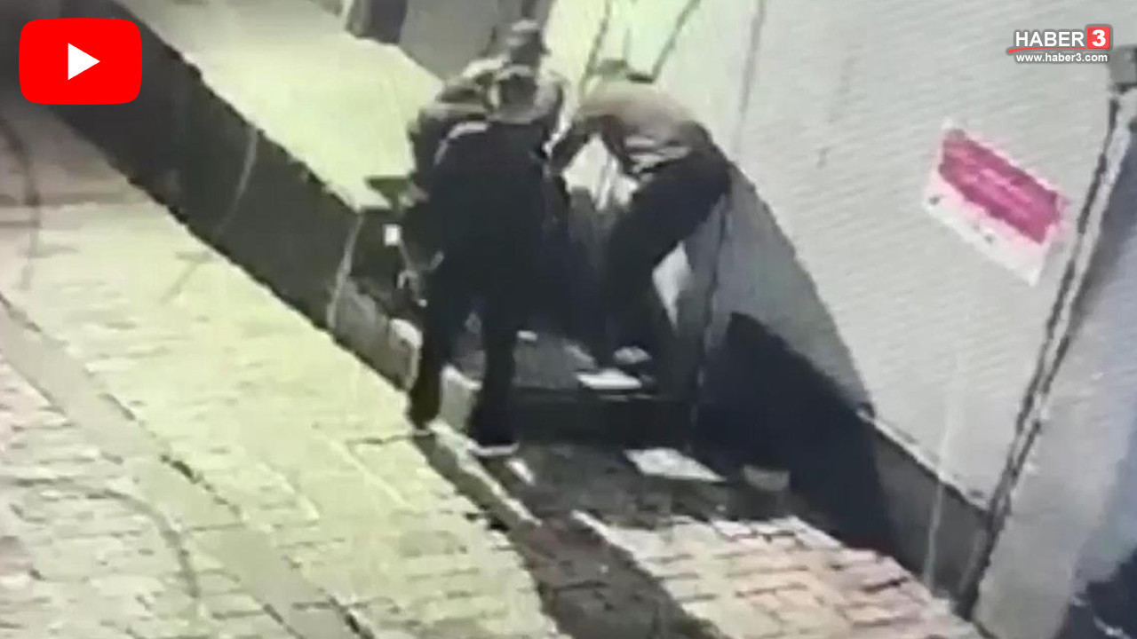 Görüntüler İstanbul'un kalbinden... Yardım bahanesiyle hırsızlığa suçüstü!