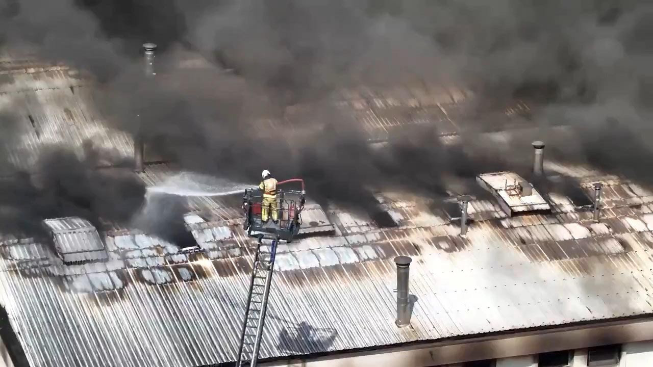 İstanbul'da sanayi sitesinde büyük yangın
