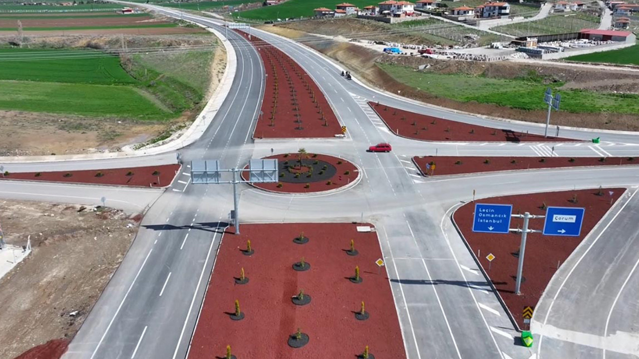 Seyahat süresini yarı yarıya indirecek yol hizmete açılıyor