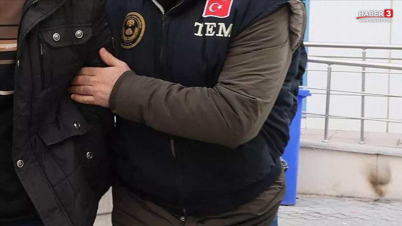 WhatsApp'ta okul saldırısı mesajına gözaltı! 17 yaşındaki öğrencinin odasından mermiler çıktı!