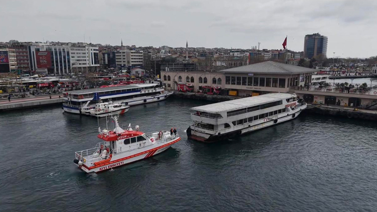 İstanbul'da yolcu teknesinde yangın paniği
