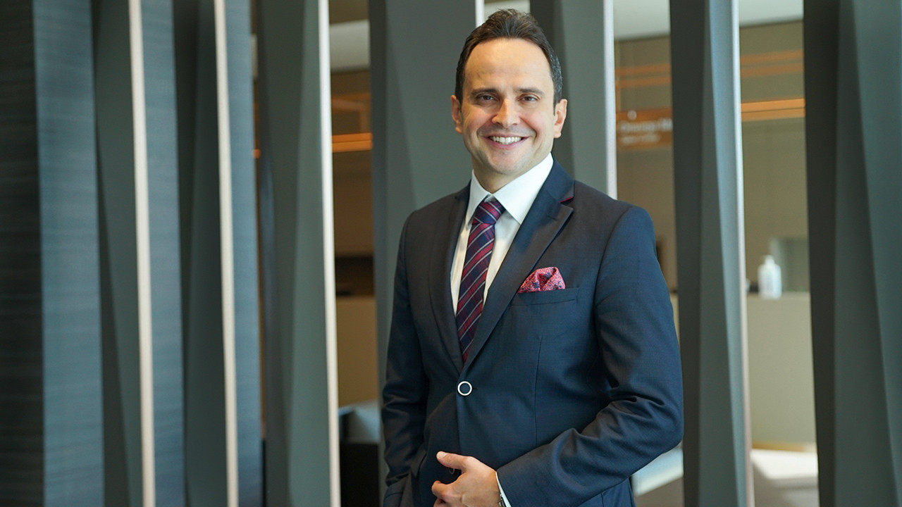 Prof. Dr. Salih Boğa: ''Obeziteyle mücadelede ameliyatsız yöntemler tercih ediliyor''