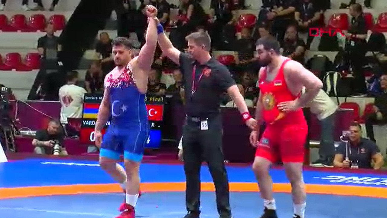 Rıza Kayaalp, Ermeni rakibine nefes aldırmadı: 78 saniyede tuş etti!