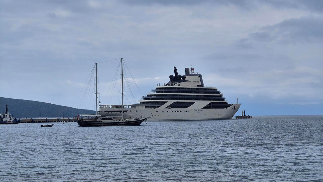 21 milyar TL'lik ''yüzen saray'' Bodrum'a demir attı