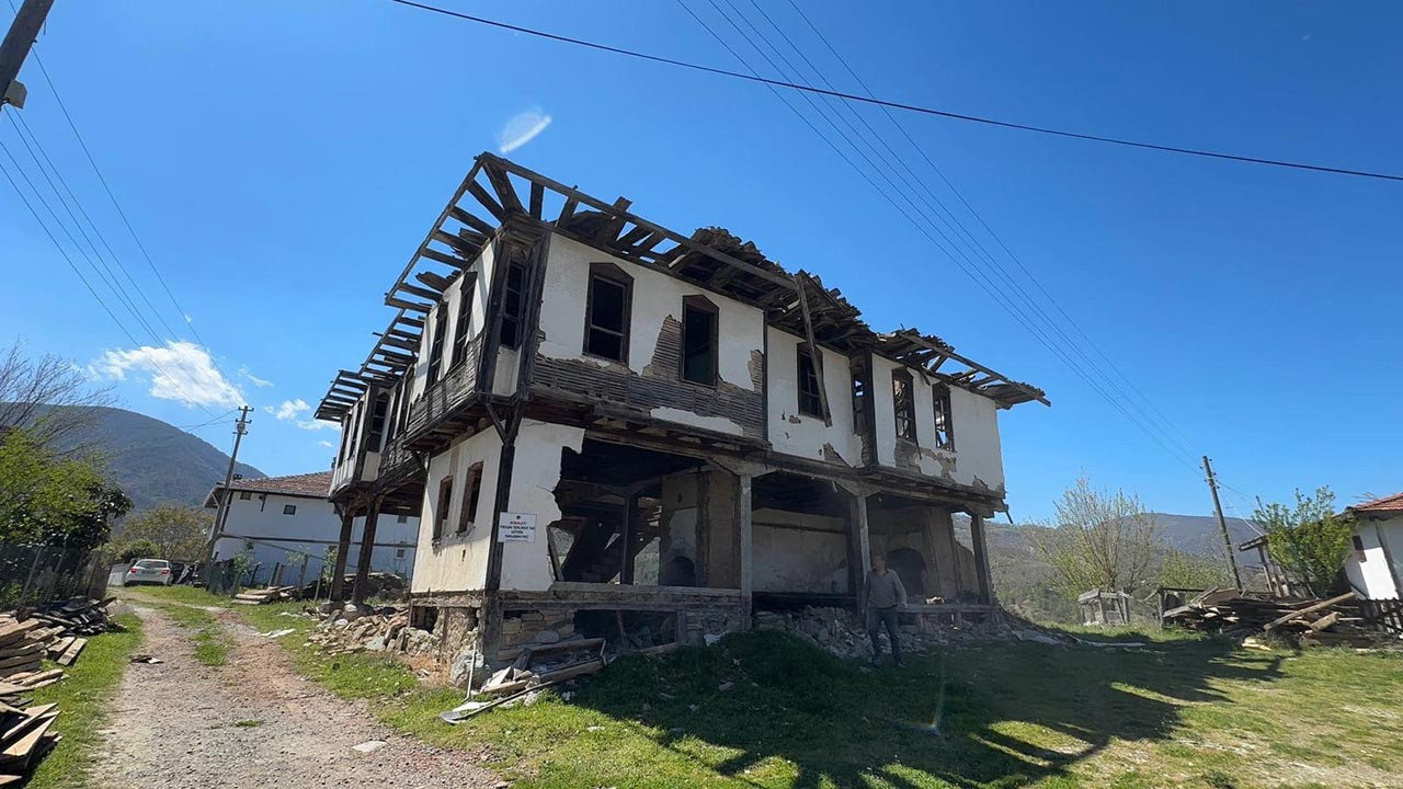 250 yıllık tarihi konak için yıkım kararı