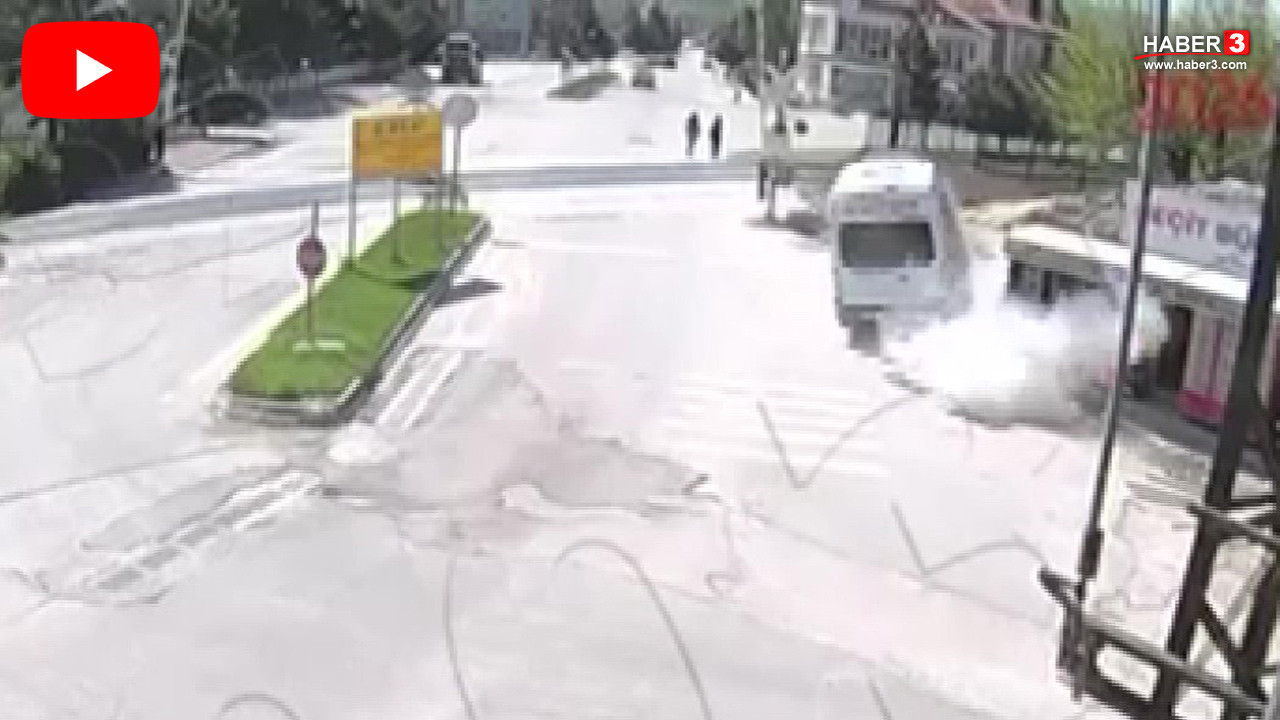 Alkollü sürücü ortalığı savaş yerine çevirdi, 2 genç kız sadece saniyelerle kurtuldu!