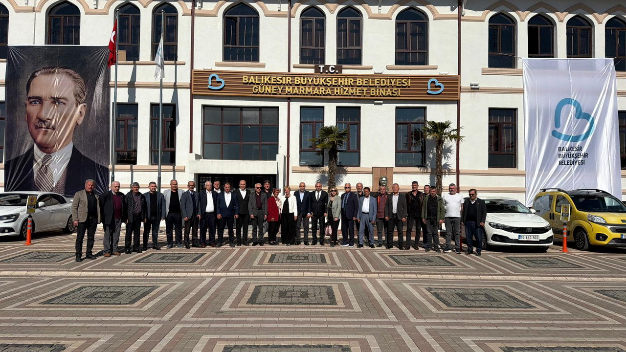 Balıkesir Büyükşehir Belediye Başkanı Akın’ın yönetim anlayışı muhtarlarla güçlü bir bağ kuruyor