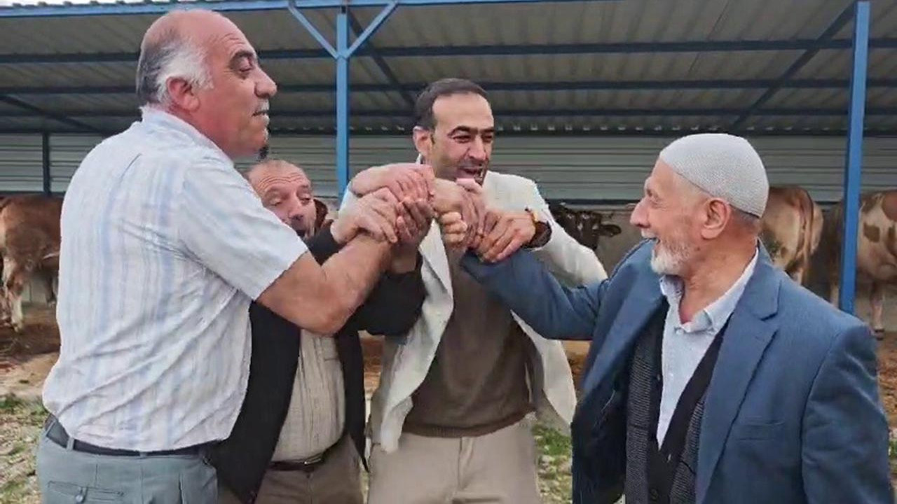 Bayram yaklaşırken kurban pazarlarında fiyatlar belli oldu