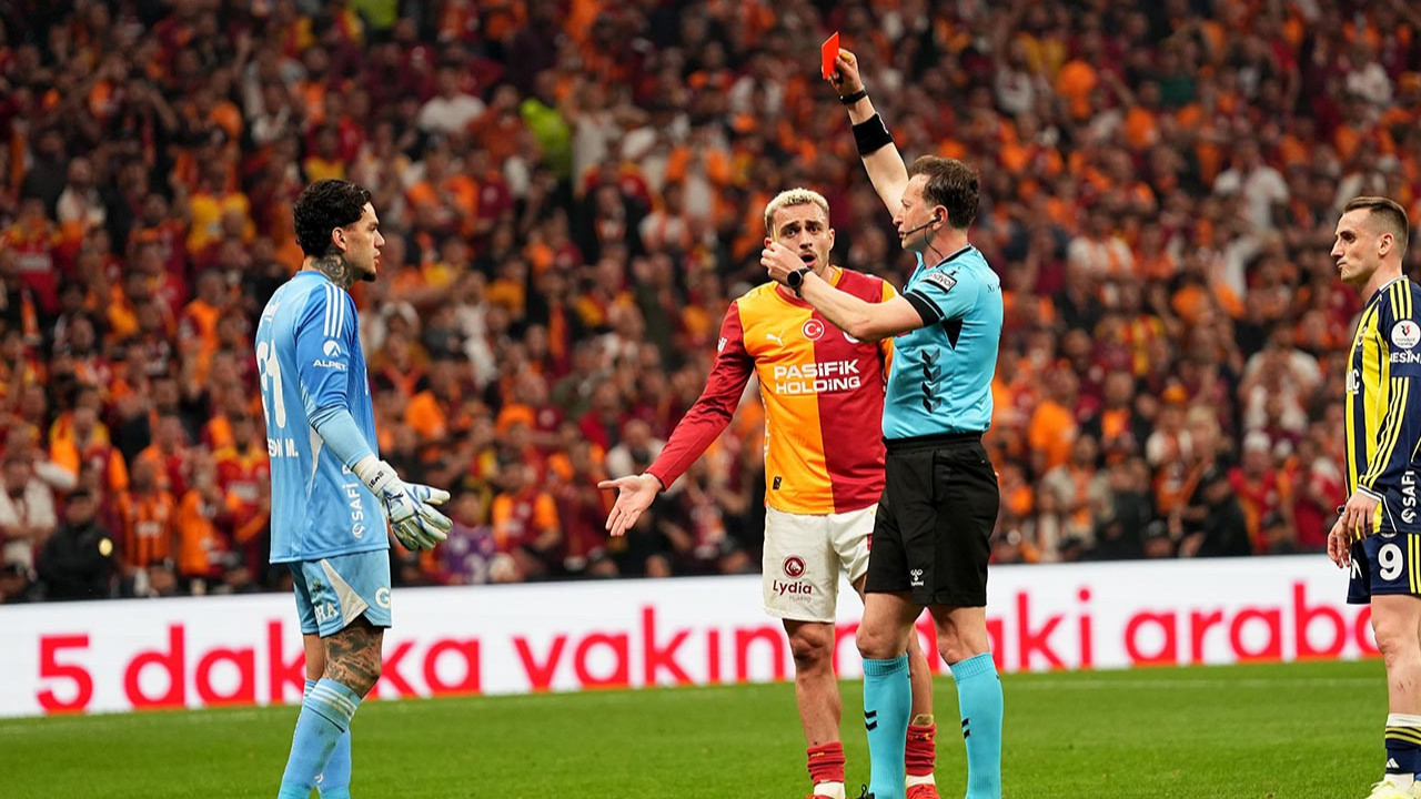 Türkiye'nin konuştuğu hakem Yasin Kol'un derbi notu ortaya çıktı