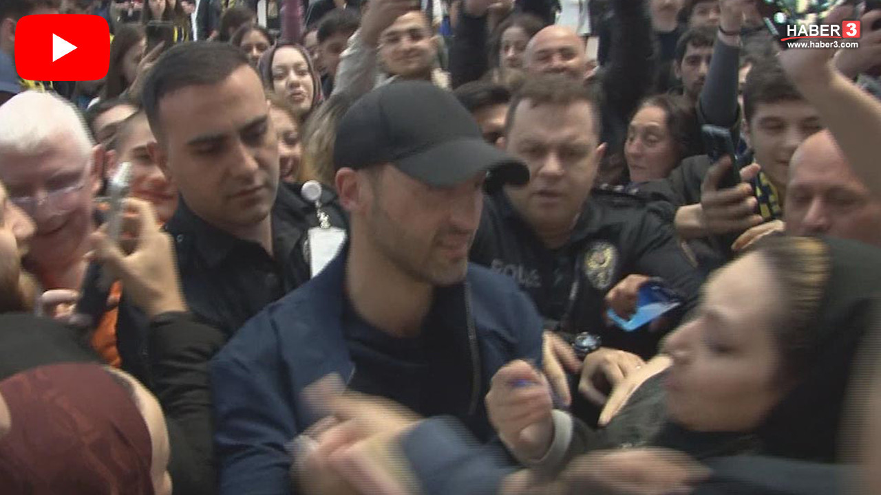 Tedesco İstanbul'a taraftarın omuzlarında veda etti...