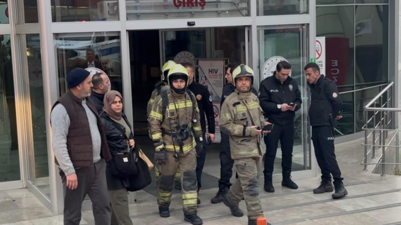 Hastanenin ameliyathane katında yangın paniği: Bina tahliye edildi