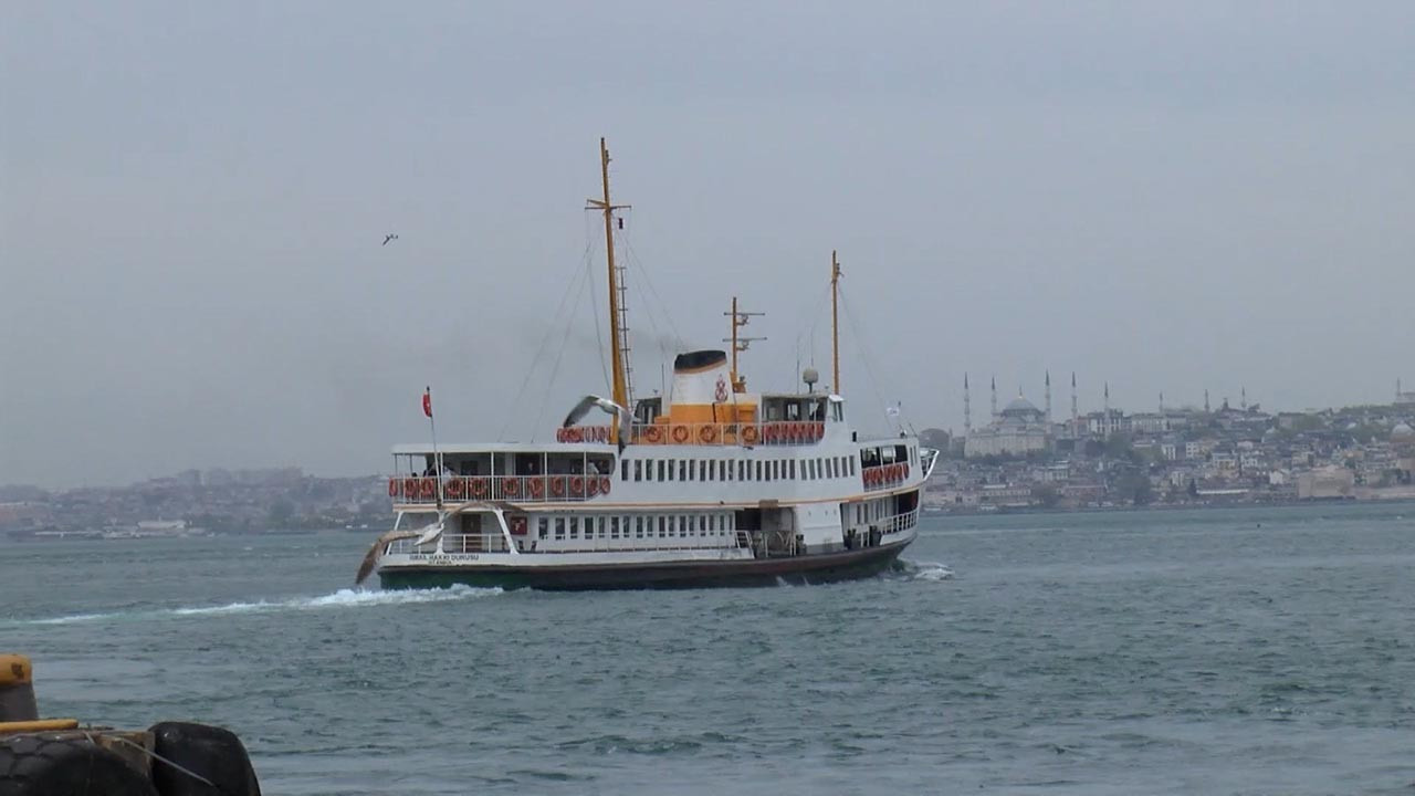Kadıköy-Beşiktaş vapurunda sır olay: Kadın yolcu kayıplara karıştı