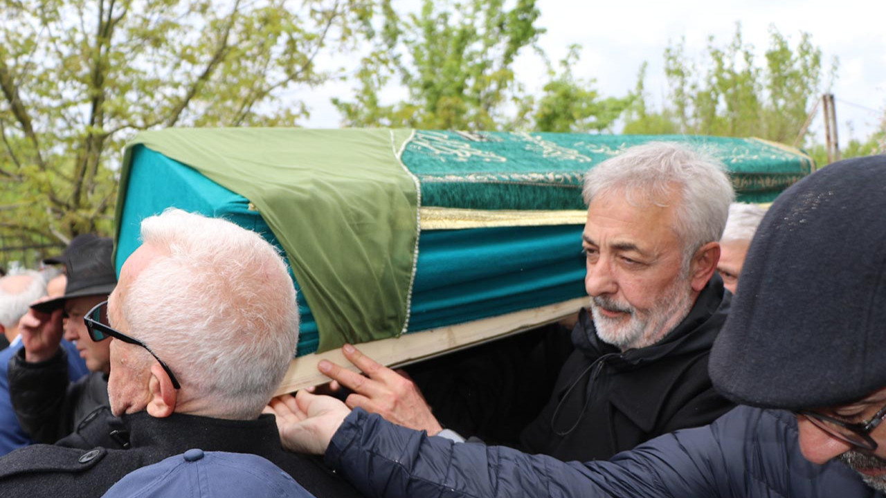 Ünlü oyuncu Mehmet Aslantuğ'un acı günü