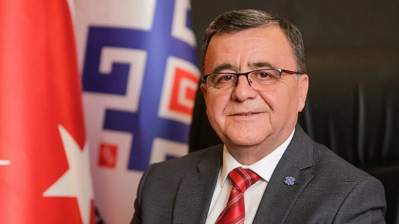 Altıeylül Belediye Başkanı Şehirli: 'Cumhuriyetimizi gençliğimizle daha güçlü yarınlara taşıyacağız'