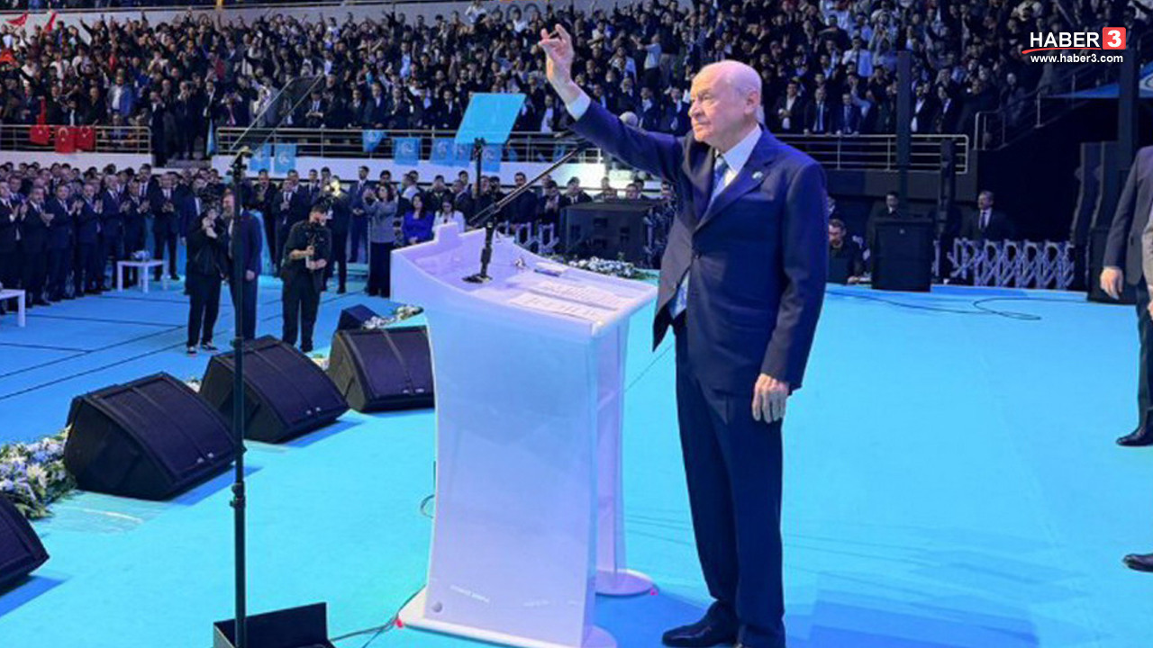 Bahçeli'den Türk Gençliği Kurultayı'nda ülkücülere terörsüz Türkiye ve Öcalan mesajı