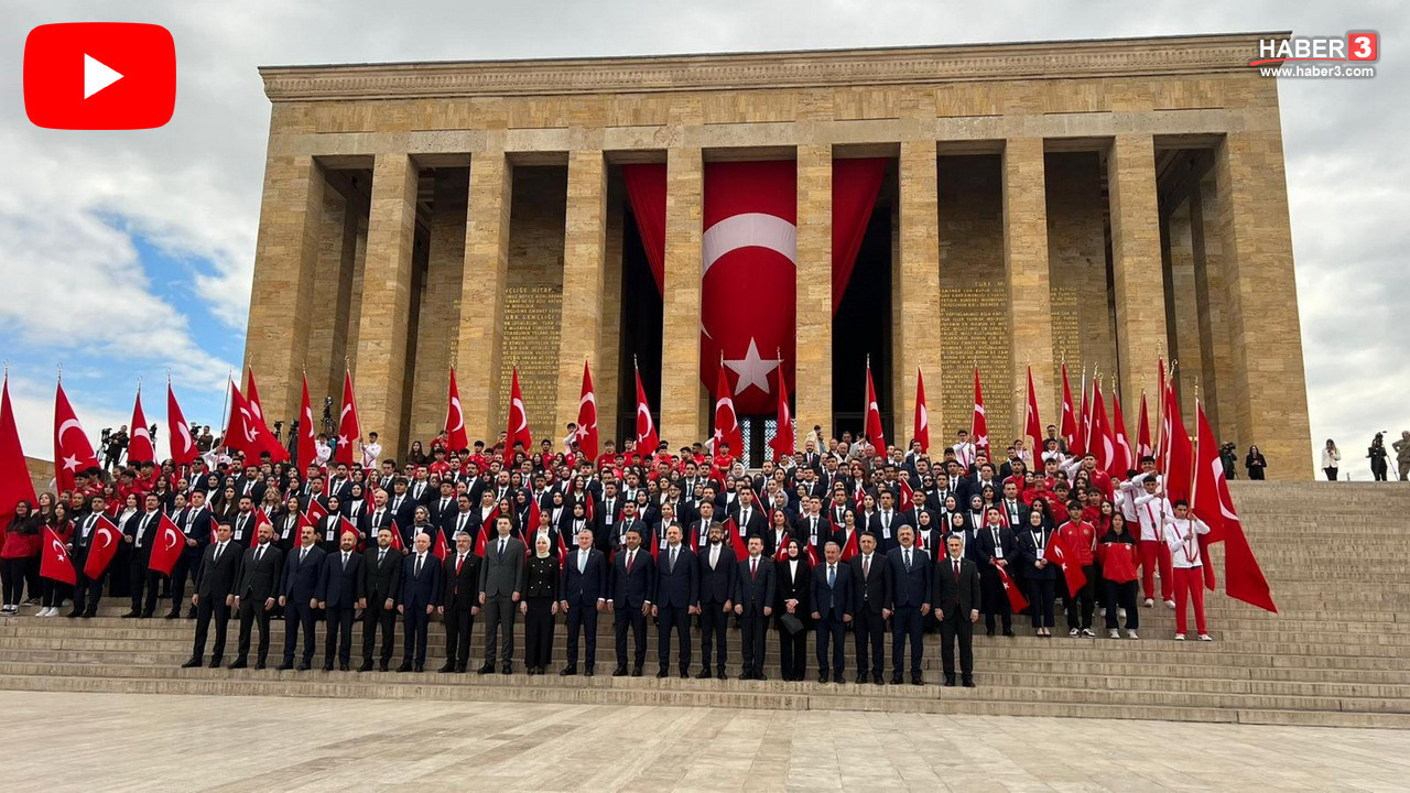 Bakan Osman Aşkın Bak, 19 Mayıs'ta 81 İlden gençlerle Anıtkabir'i ziyaret etti