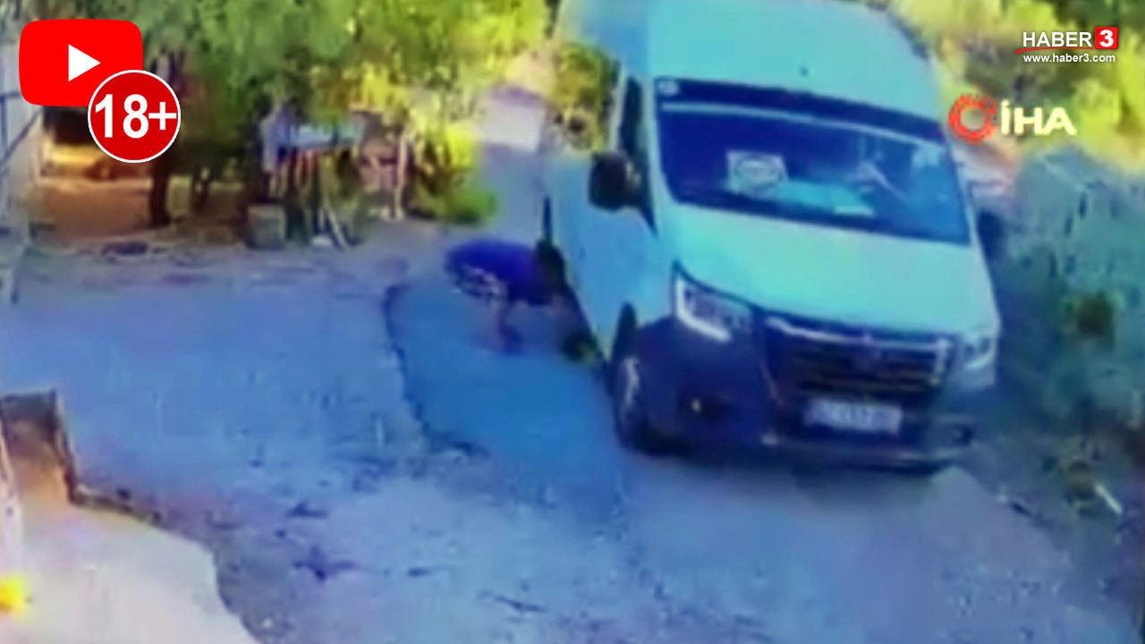 Minibüsüyle geri geri manevra yapan bir kişi 1,5 yaşındaki çocuğunu ezerek öldürdü!