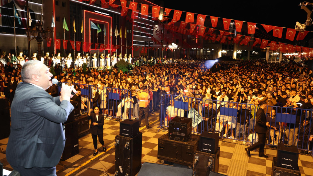 Keçiören'de 30 Ağustos coşkusu meydanlara sığmadı