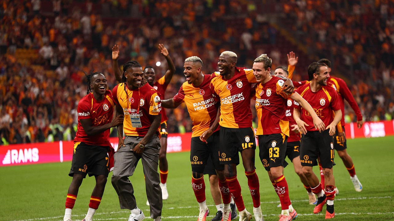 Galatasaray, 5 gollü maçta Göztepe'yi mağlup etti!