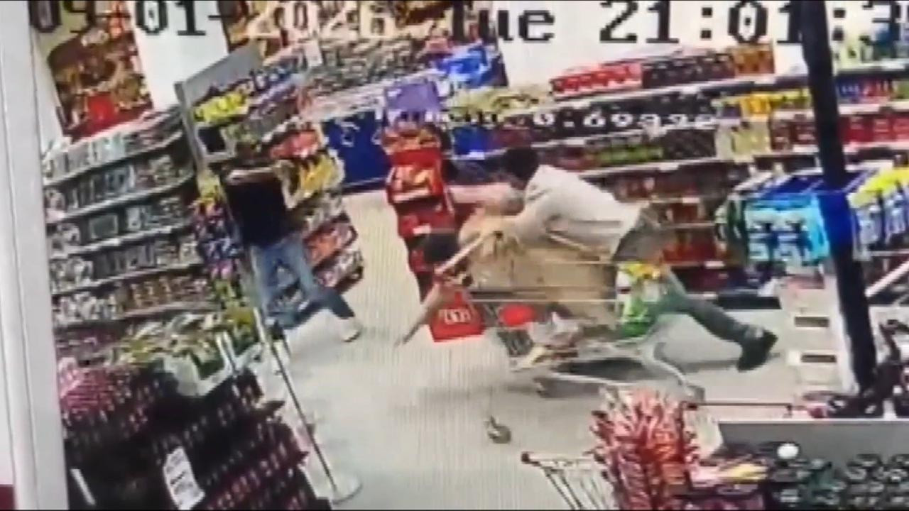 Ankara'da inanılmaz görüntüler: Markette silahlı çatışma kamerada!