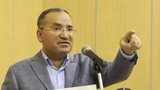 TBMM'de kahkaha krizi! Bekir Bozdağ, AK Partili vekile kapıyı gösterdi