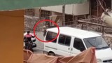 İhbara giden polislere keser ve bıçaklı saldırı! Ayağından vurularak yakalandı