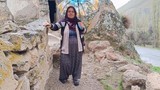 57 yaşında 42 yıldır sattığı bez bebekler için tam 5 dil öğrendi
