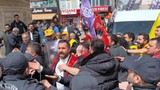 1 Mayıs yürüyüşünde işçiler ile polis arasında arbede