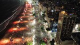 Ünlü şarkıcı konserinde 2 milyon kişiyi coşturdu