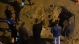 Doğalgaz değil tazyikli su... Asfaltı patladı; ortalık savaş yerine döndü