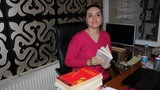 Kızını örnek alan 2 çocuk annesi önce liseyi bitirdi, şimdi de üniversite öğrencisi oldu
